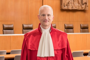 Portrait von Dr. Holger Wöckel